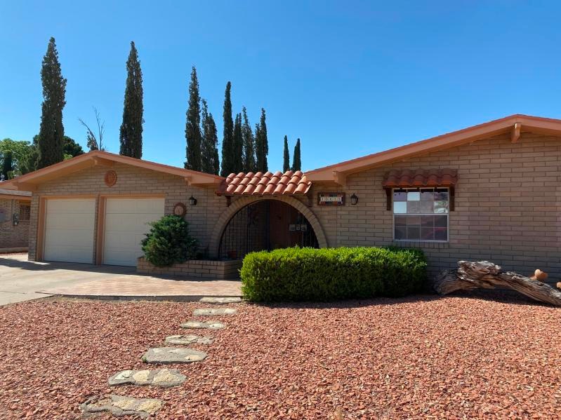 10612 Causeway Dr, El Paso, TX 79935 - photo 1