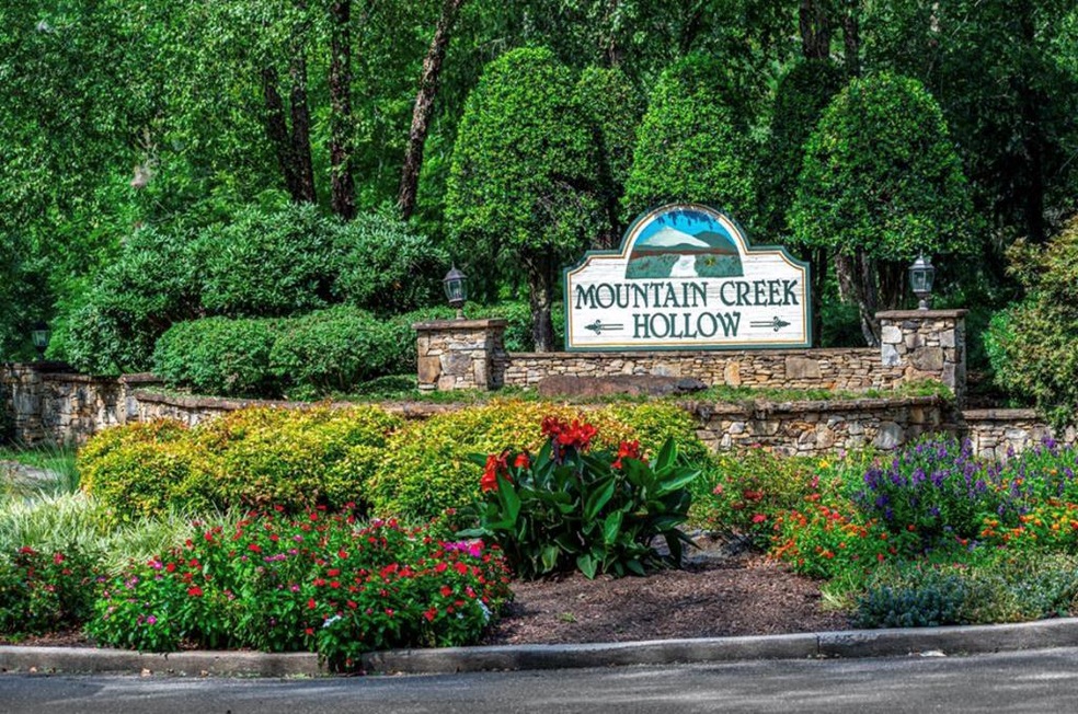 74 Grizzle Ct, Ellijay, GA 30175 - photo 1