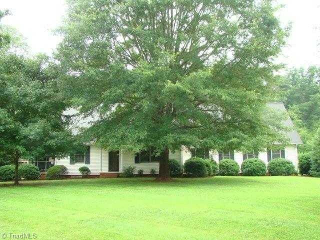 589 Jarvis Miller Rd, Asheboro, NC 27205 - photo 1