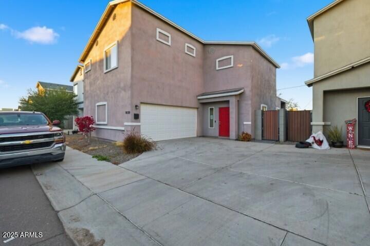 1030 E Odeum Ln, Phoenix, AZ 85040 - photo 1