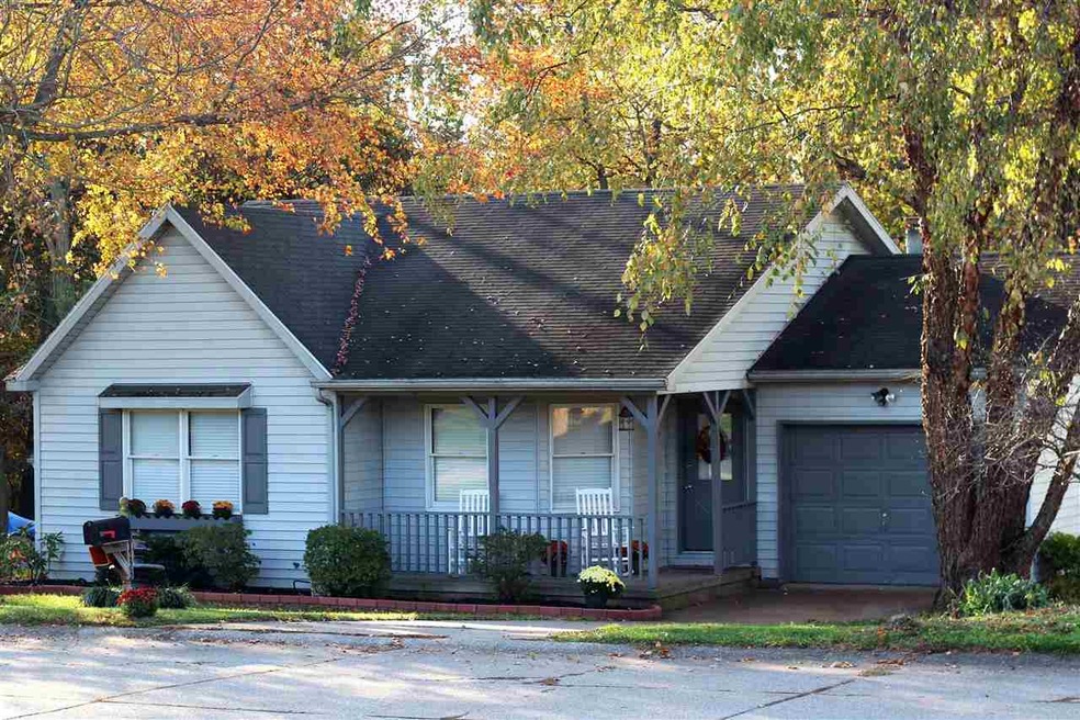 8433 Yorkridge Ct, Newburgh, IN 47630 - photo 1