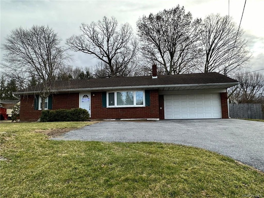 92 Spackenkill Rd, Poughkeepsie, NY 12603 - photo 1