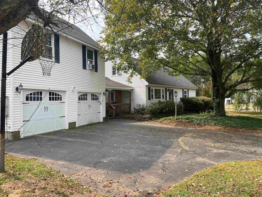 4 Washington St, Hudson, NH 03051 - photo 1