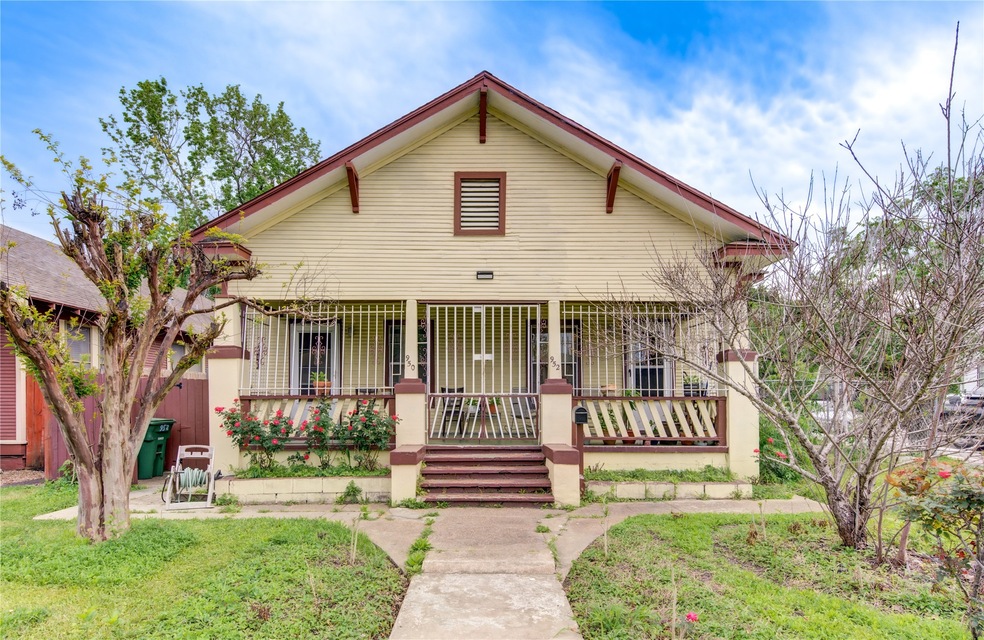 950 Pecore St, Houston, TX 77009 - photo 1