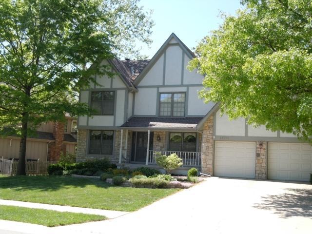 Beautifully landscaped front and back