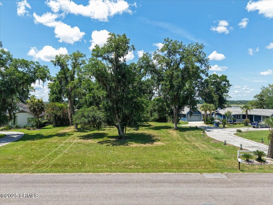 34 Seabrook Point Dr, Seabrook, SC 29940 - photo 1