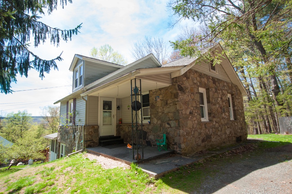 323 Garfield Ave, Hawley, PA 18428 - photo 1