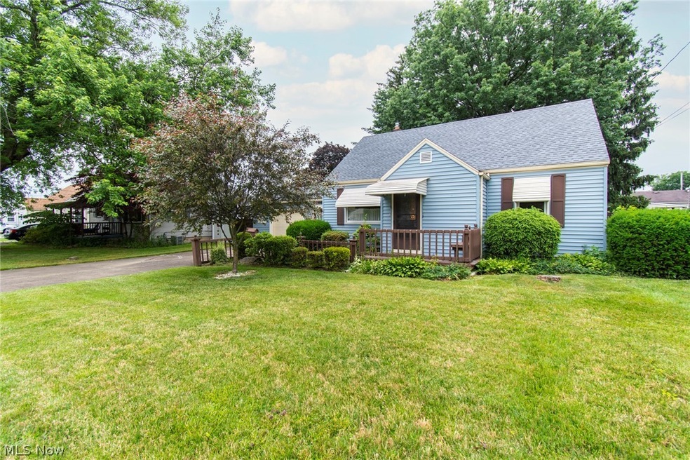 207 Smithfield St, Struthers, OH 44471 - photo 1