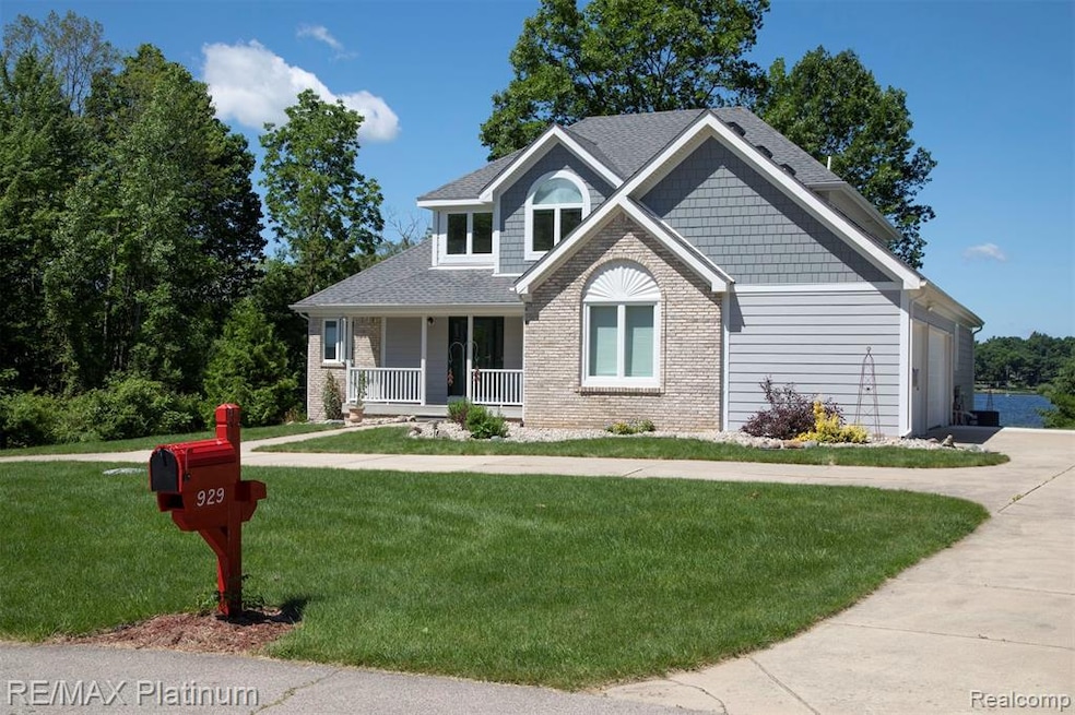 Welcome to 929 Westwind Shore Drive