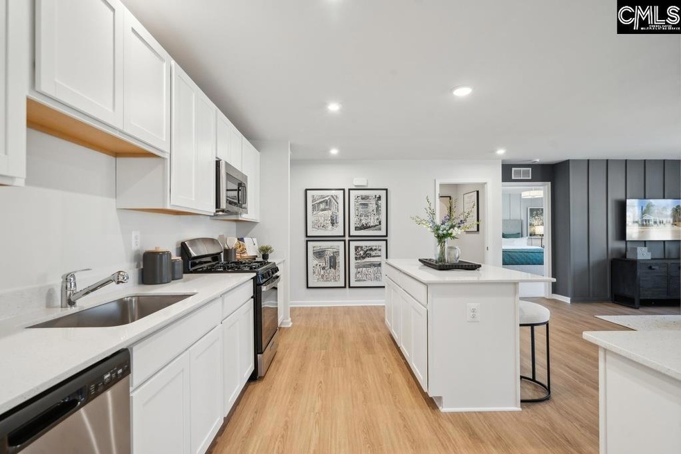 144 Kingfield Dr, Hopkins, SC 29061 - photo 1