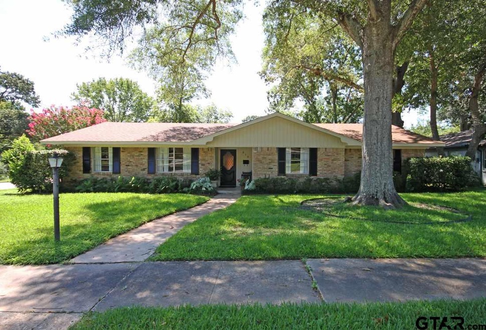 315 315 Ridgecrest, Tyler, TX 75701 - photo 1