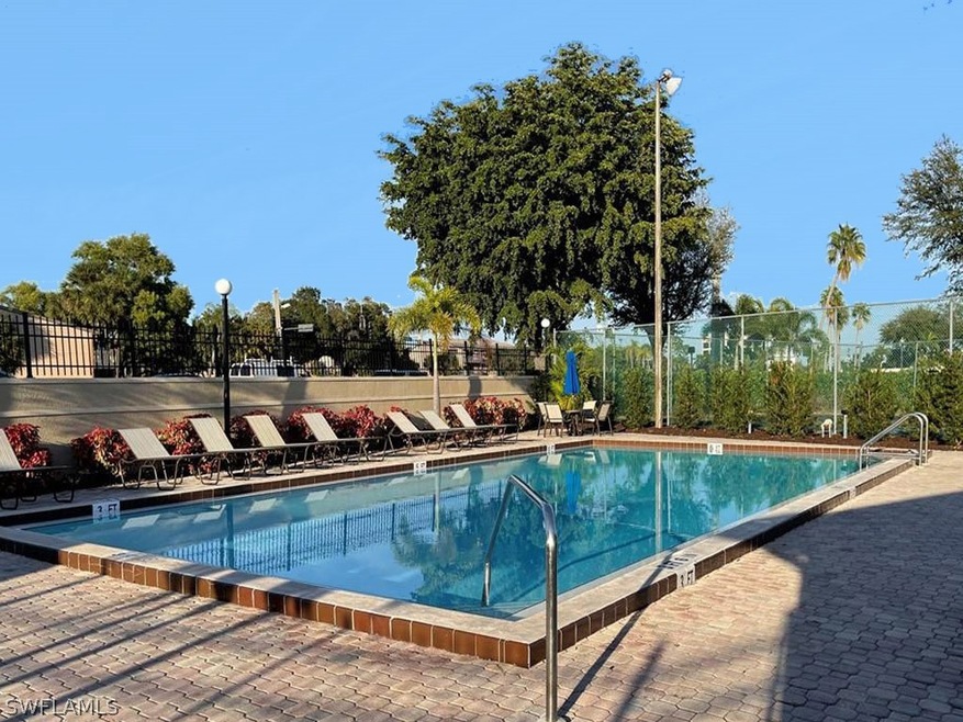 5315 Summerlin Rd unit 1509, Fort Myers, FL 33919 - photo 1