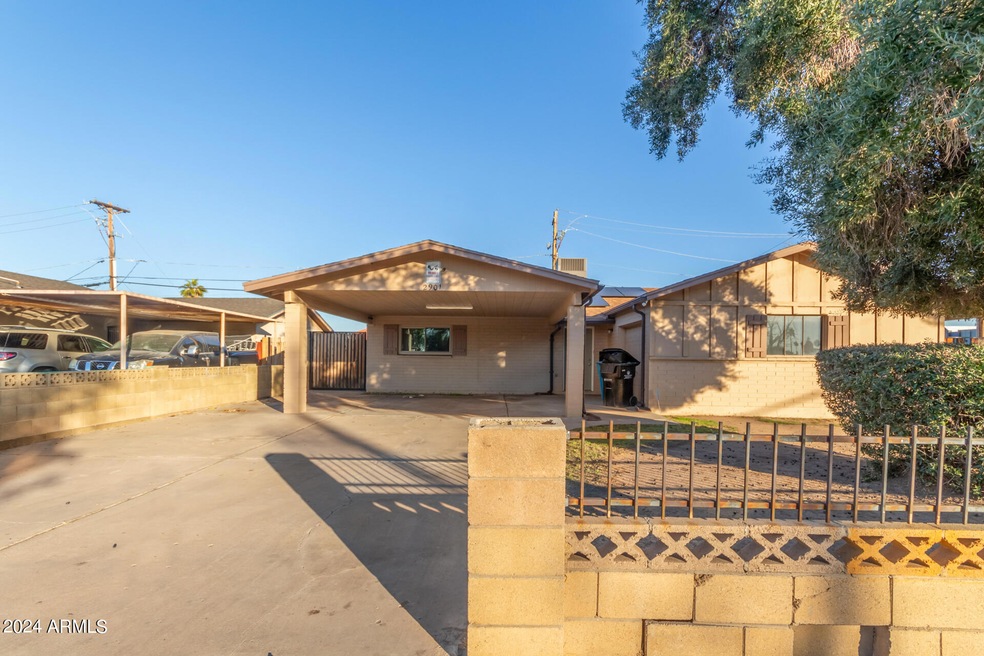 2901 N 44th Ln, Phoenix, AZ 85031 - photo 1