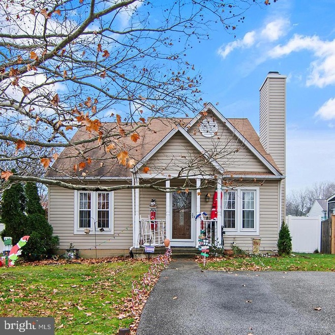 5901 Manor House Ln, Brooklyn, MD 21225 - photo 1