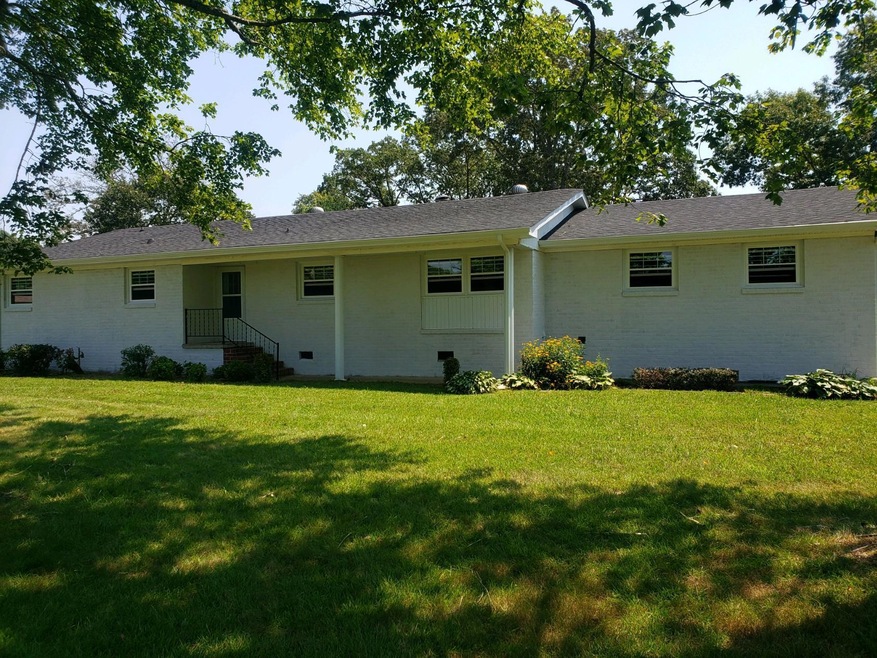 1707 Mcarthur St, Manchester, TN 37355 - photo 1