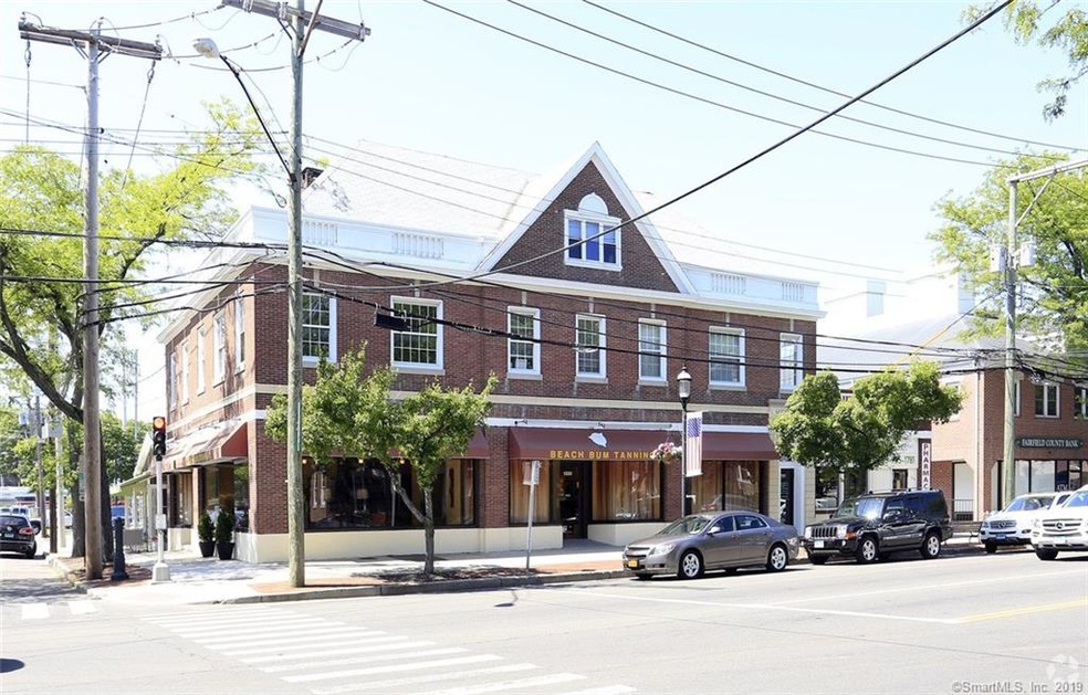 1326 Post Rd unit 3rd fl, Fairfield, CT 06824 - photo 1