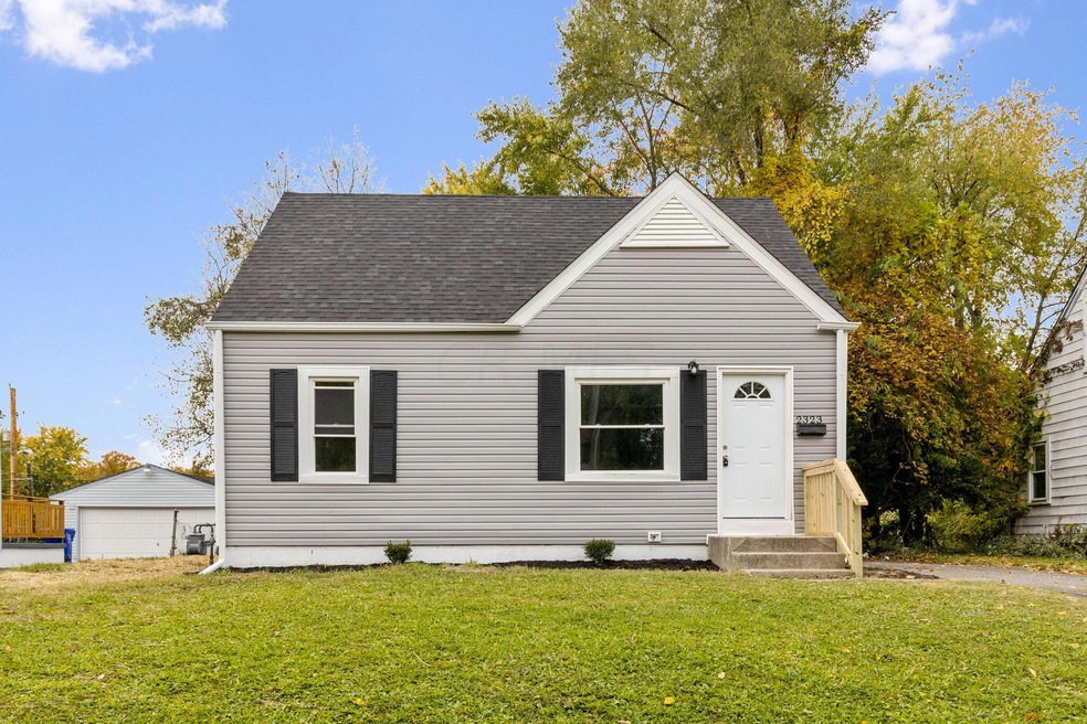 2323 Argyle