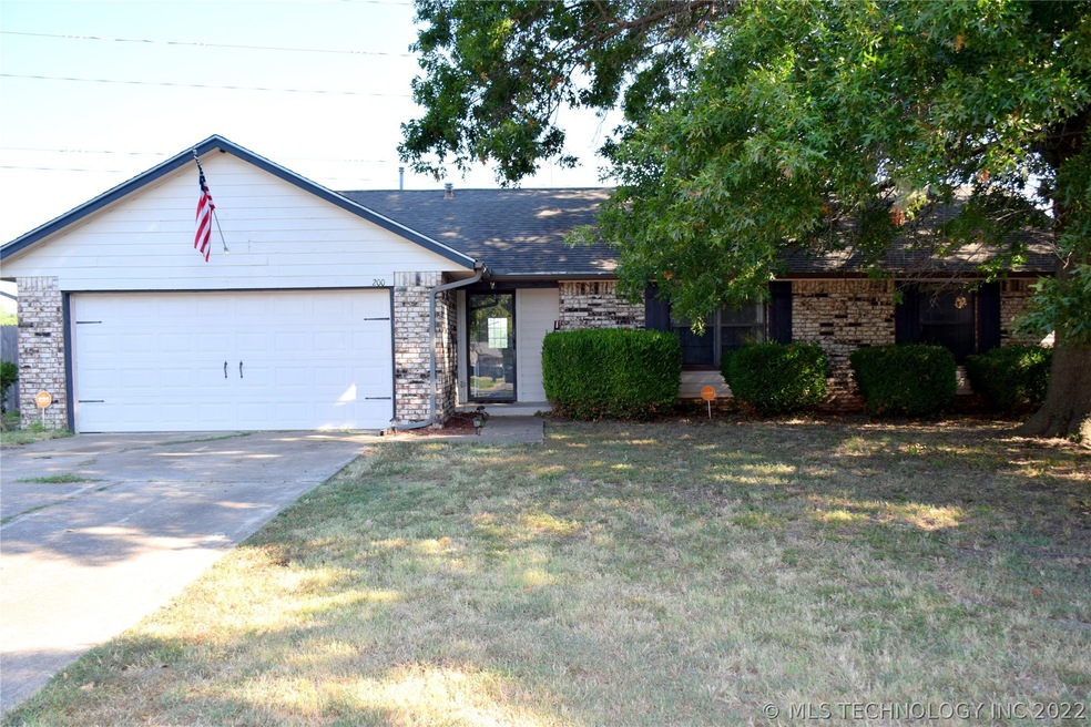 200 West Roanoake Street, Broken Arrow, Oklahoma 7