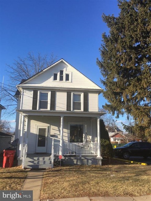 208 W 3rd Ave, Ranson, WV 25438 - photo 1