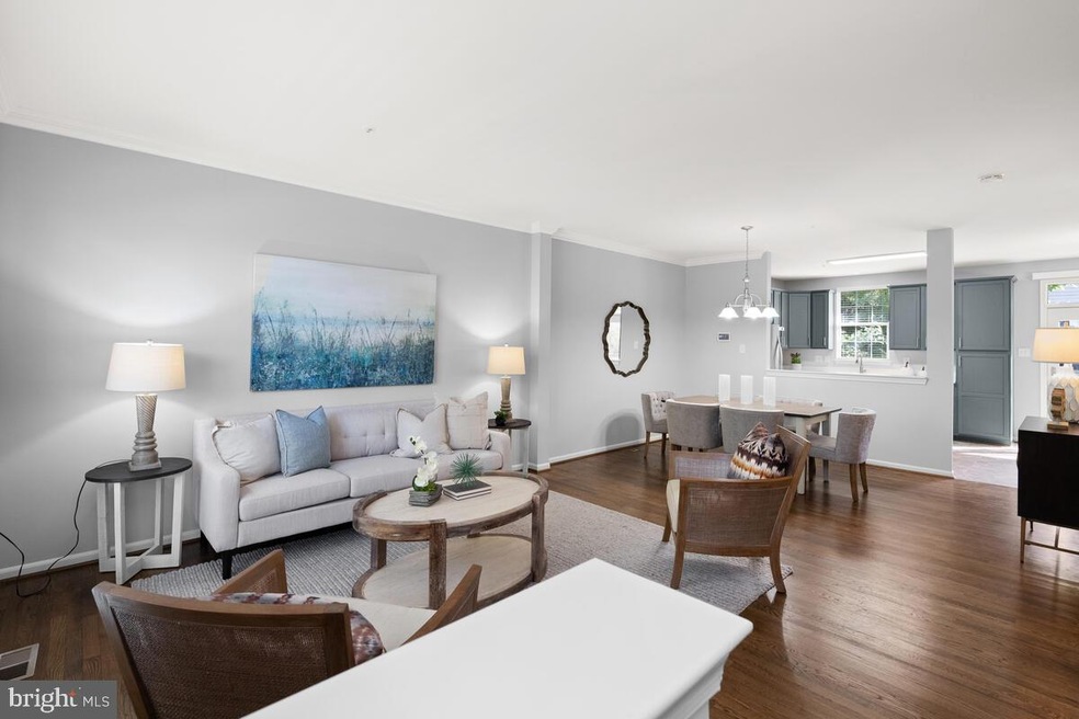 13002 Shamrock Glen Dr, Germantown, MD 20874 - photo 1