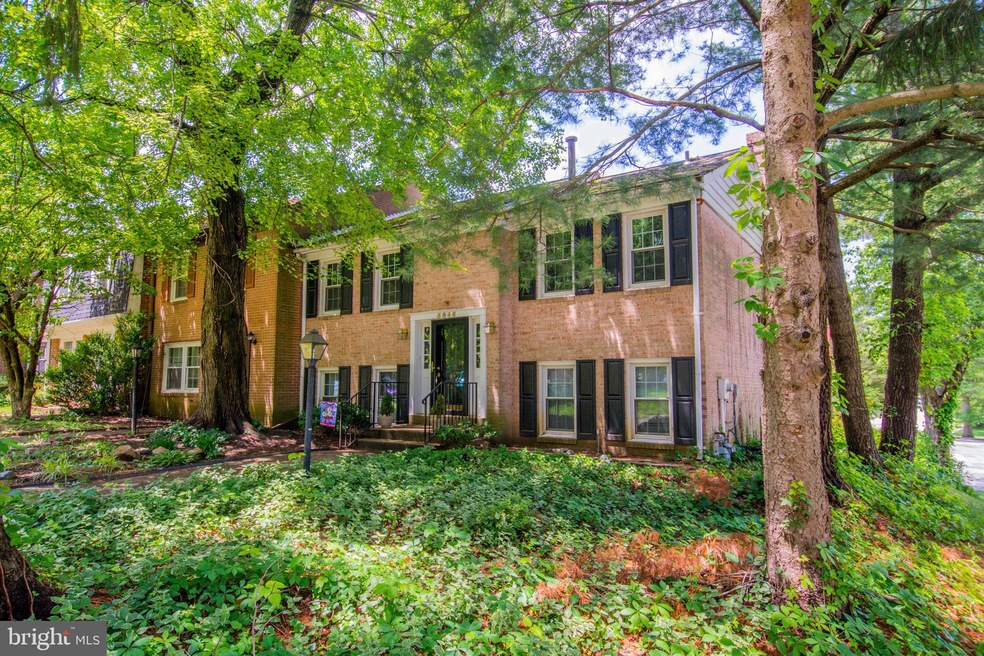 5846 Morningbird Ln, Columbia, MD 21045 - photo 1