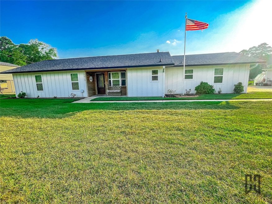 1615 Airport Loop, Homer, LA 71040 - photo 1