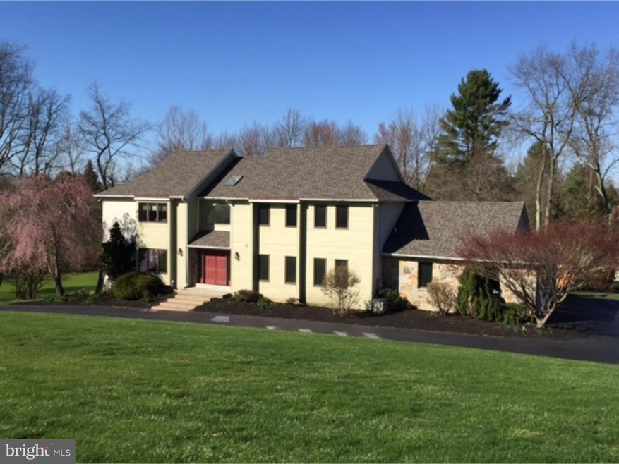 1045 Beverly Ln, Newtown Square, PA 19073 - photo 1