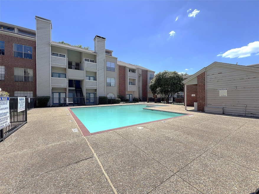 9747 Whitehurst Dr unit 171, Dallas, TX 75243 - photo 1