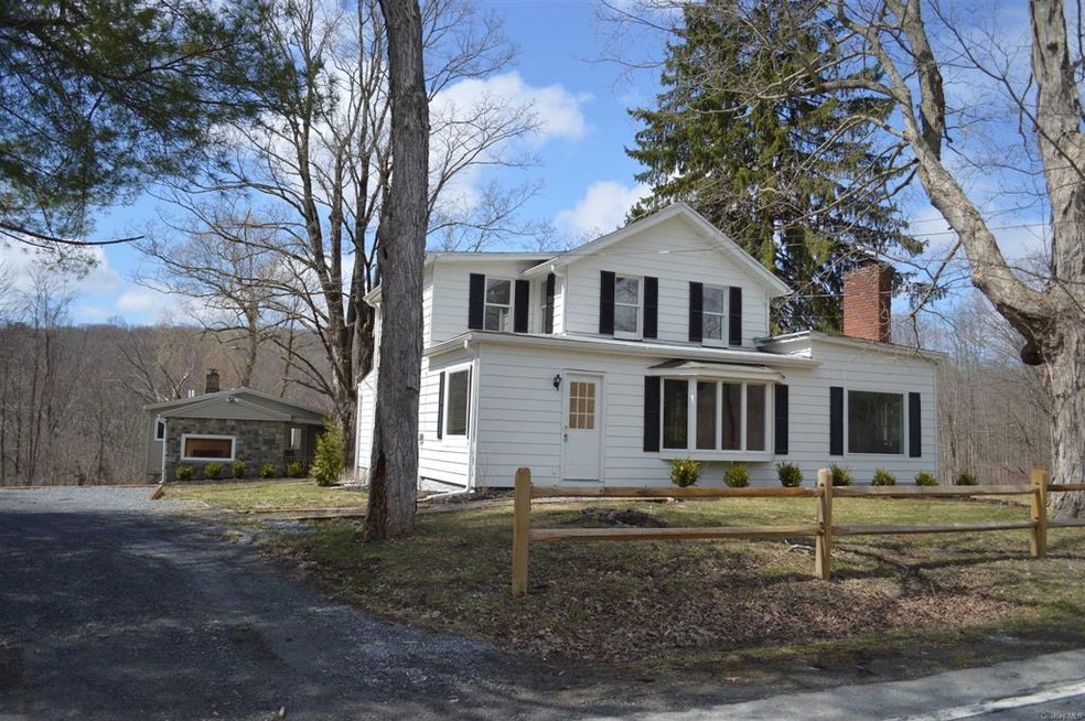 1640 Bulls Head Rd unit 16, Clinton Corners, NY 12514 - photo 1