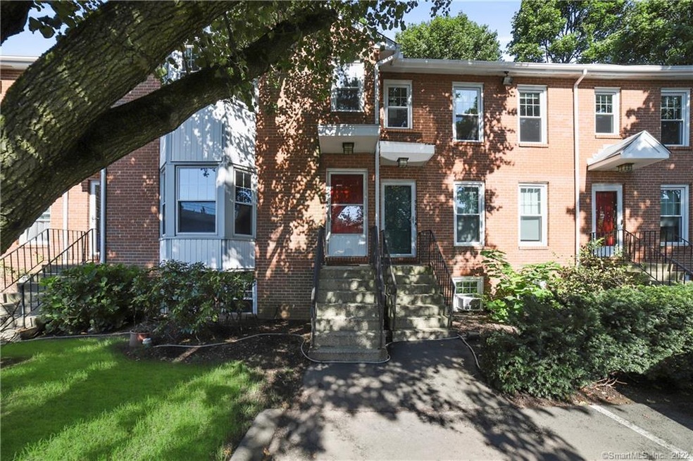 Welcome home to 904 1/2 State Street!