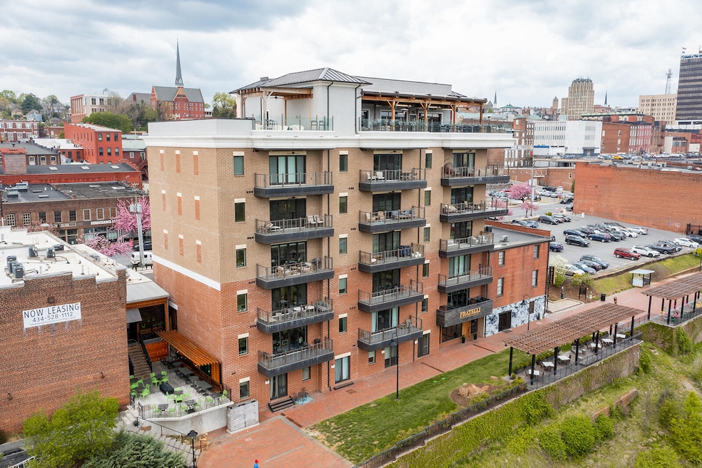 1208 Commerce St 105