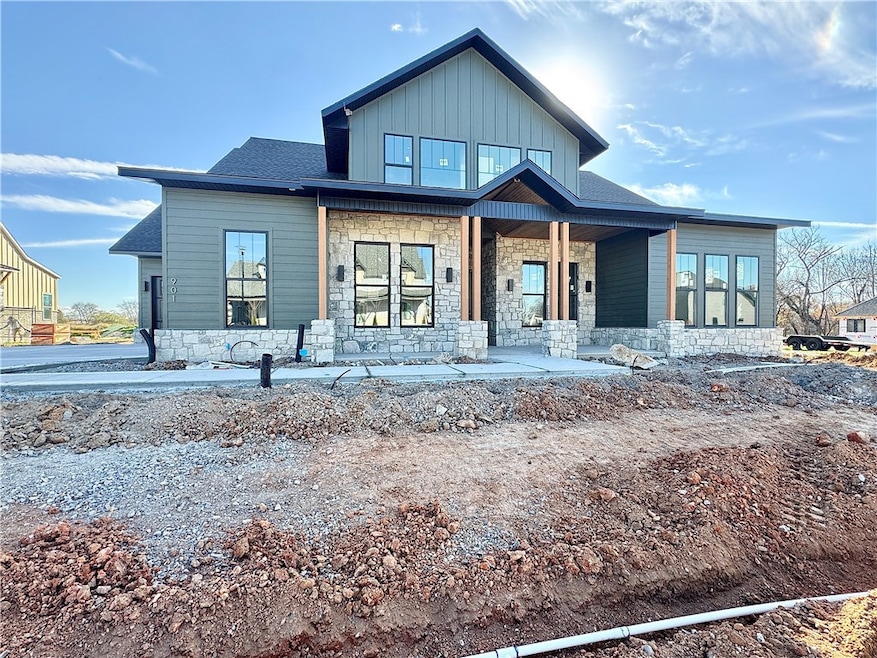 901 Greenhorn St, Centerton, AR 72719 - photo 1