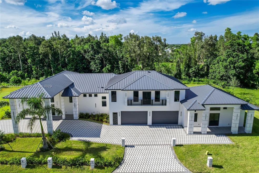 1520 SW 115th Ave, Davie, FL 33325 - photo 1