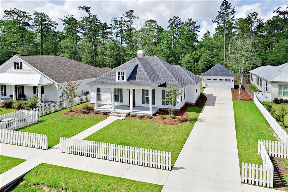 1541 Natchez Loop_Overview