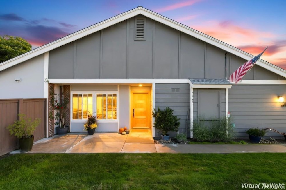 4590 Salem Place, Carlsbad, CA 92010 - photo 1