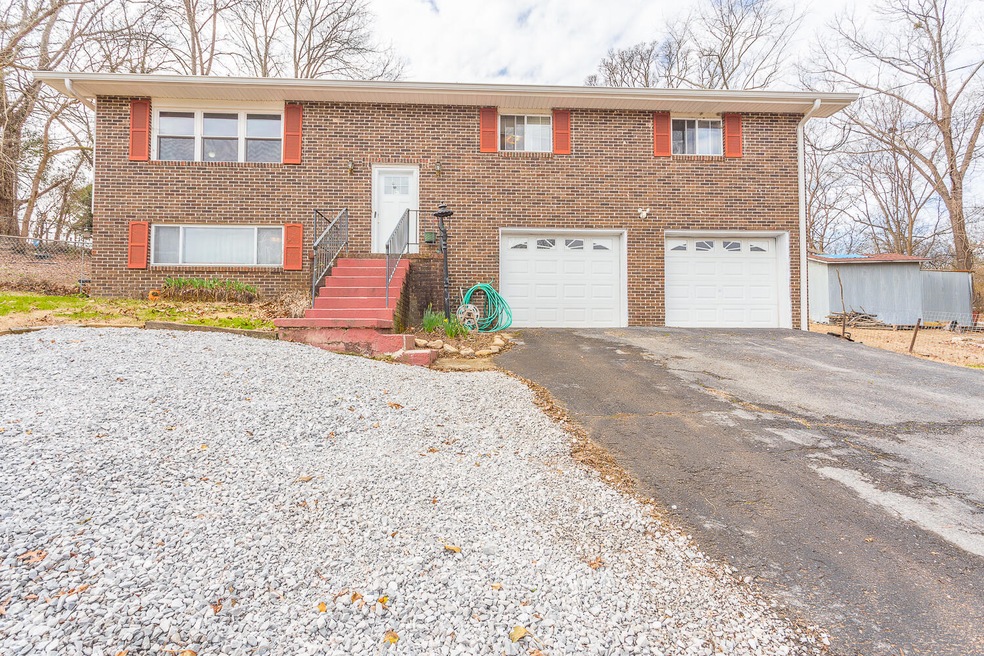 29 Carolyn Ln, Rossville, GA 30741 - photo 1