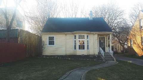 820 Commonwealth Ave, Flint, MI 48503 - photo 1