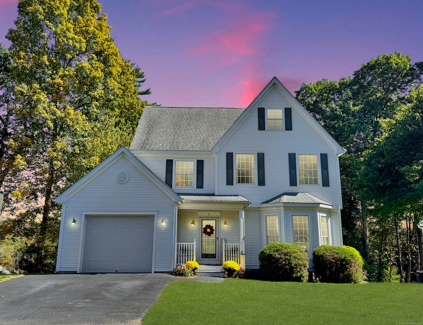 Under Contract $469,900