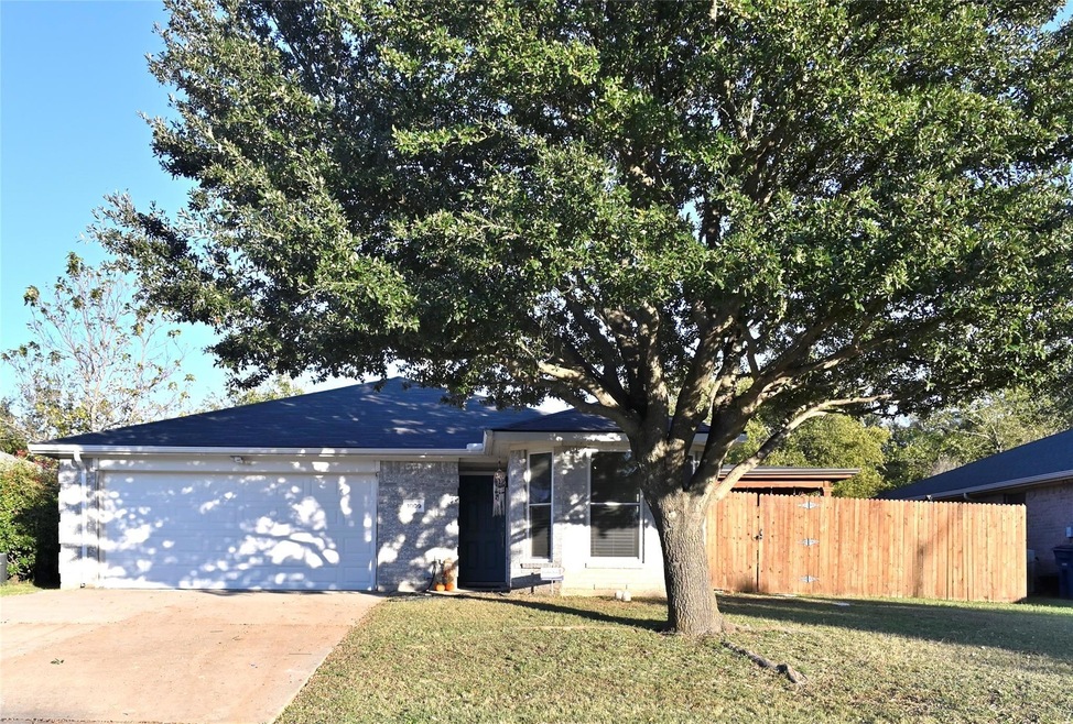 1009 Caddo Lake Dr, Wylie, TX 75098 - photo 1