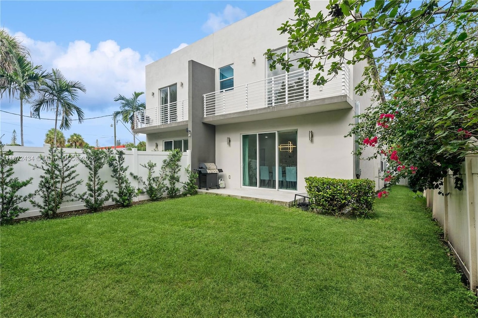 1020 NE 17th Terrace, Fort Lauderdale, FL 33304 - photo 1