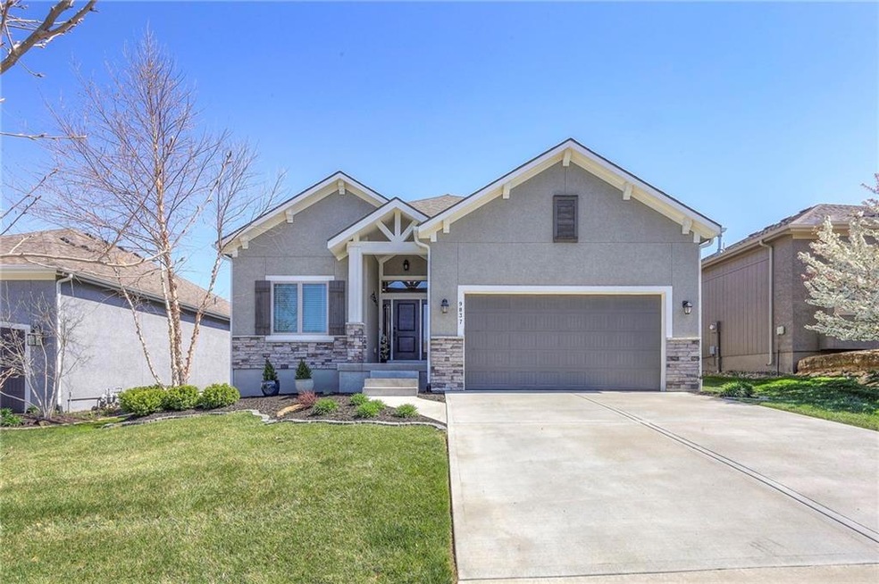 9837 Hollis Ln, Shawnee, KS 66227 - photo 1