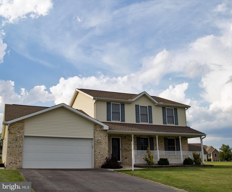 723 Hamilton Ave, Chambersburg, PA 17202 - photo 1