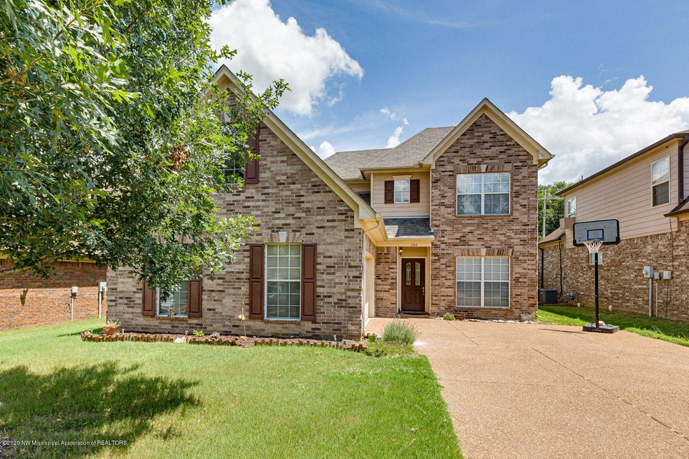 246 Fairway Trace
