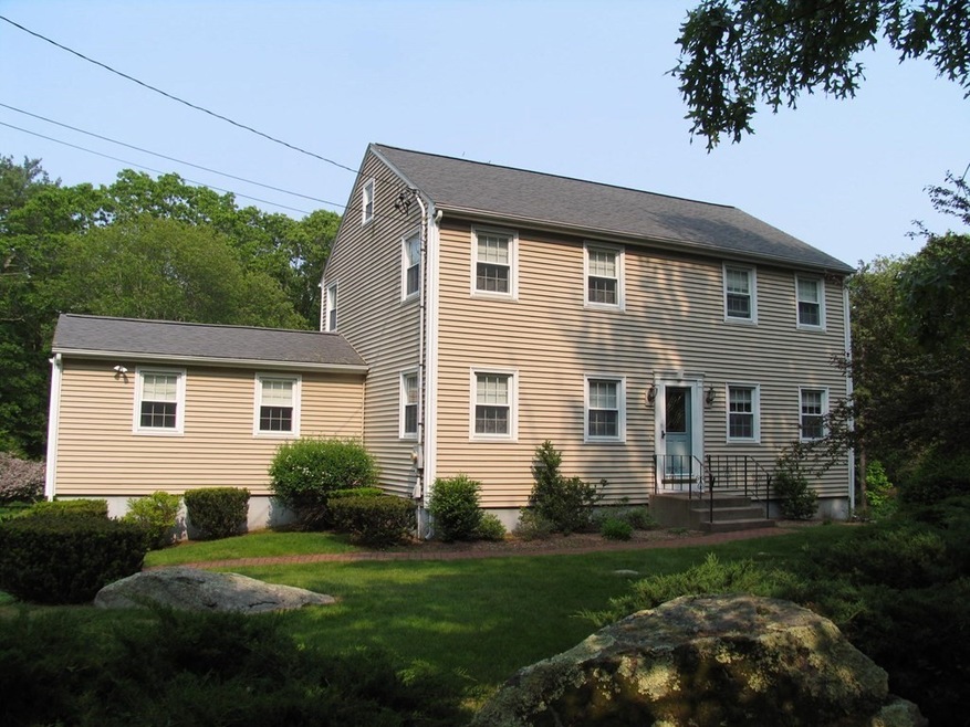 108 West St, Medway, MA 02053 - photo 1