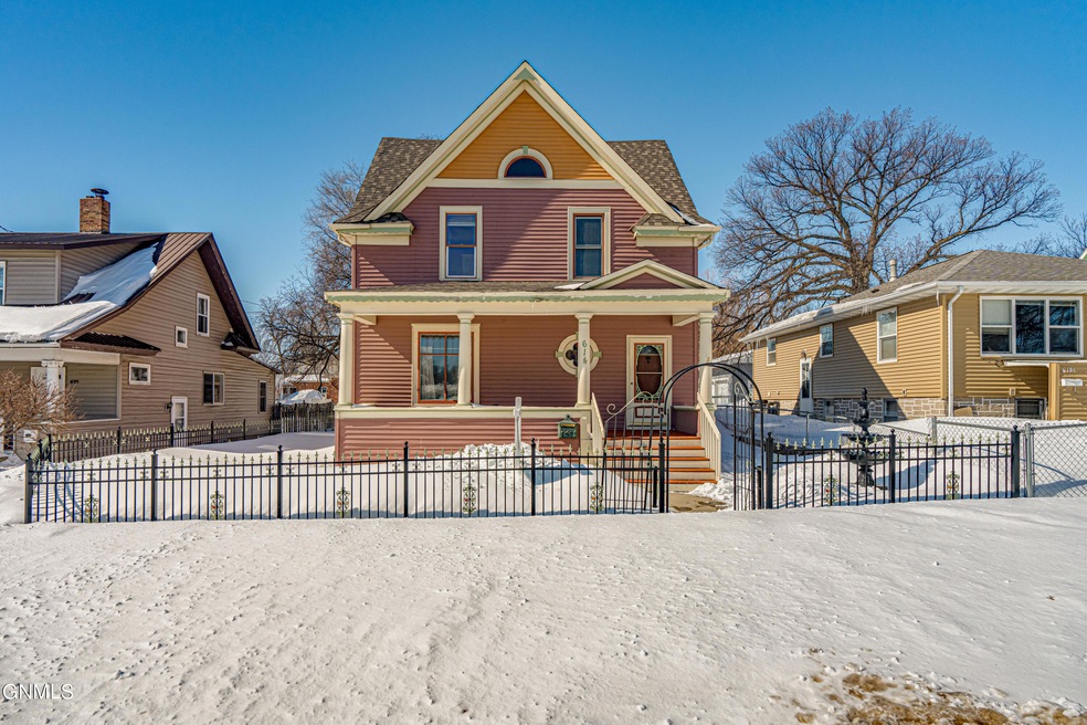 618N8thSt_00083