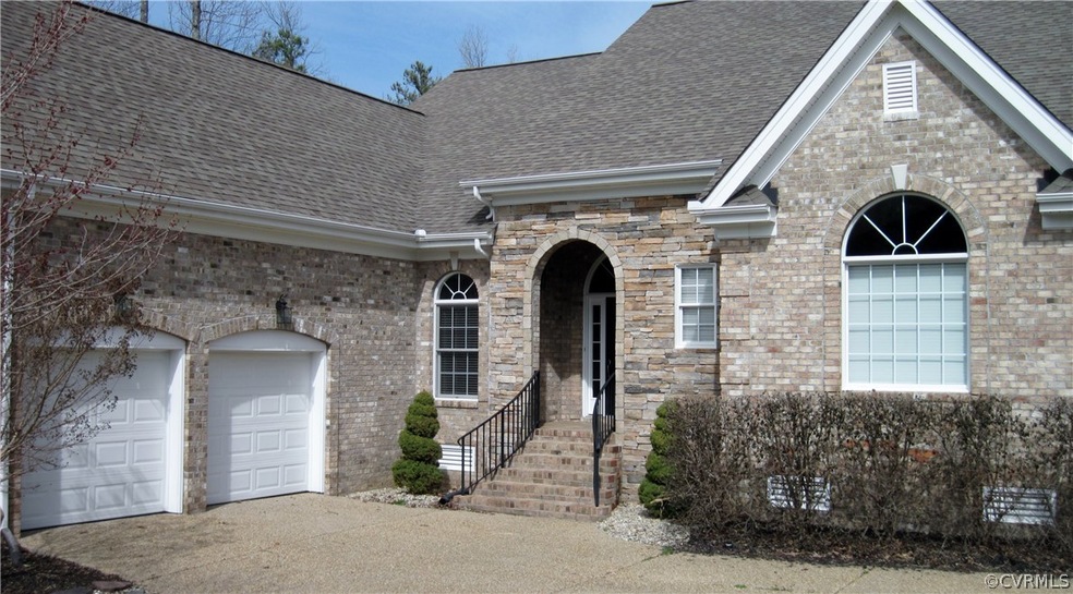 Attractive Home in Desirable Brickshire, Convenien