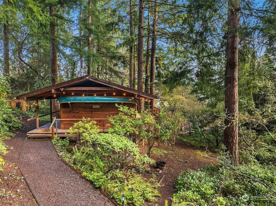 9200 SE 68th St, Mercer Island, WA 98040 - photo 1