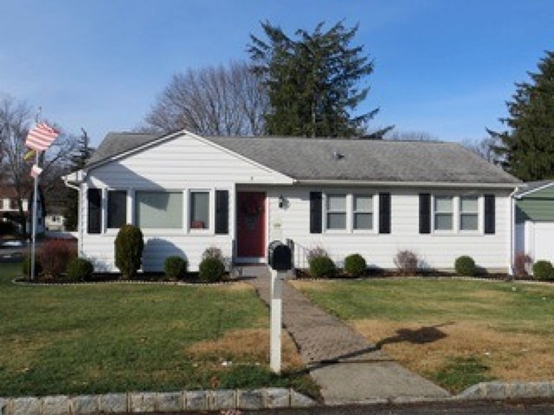 2 Spruce St, Mine Hill, NJ 07803 - photo 1