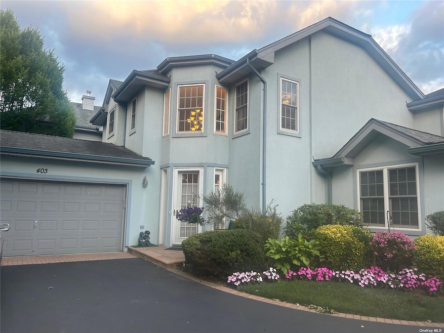 Sold $998,000 • Co-Listing Agent