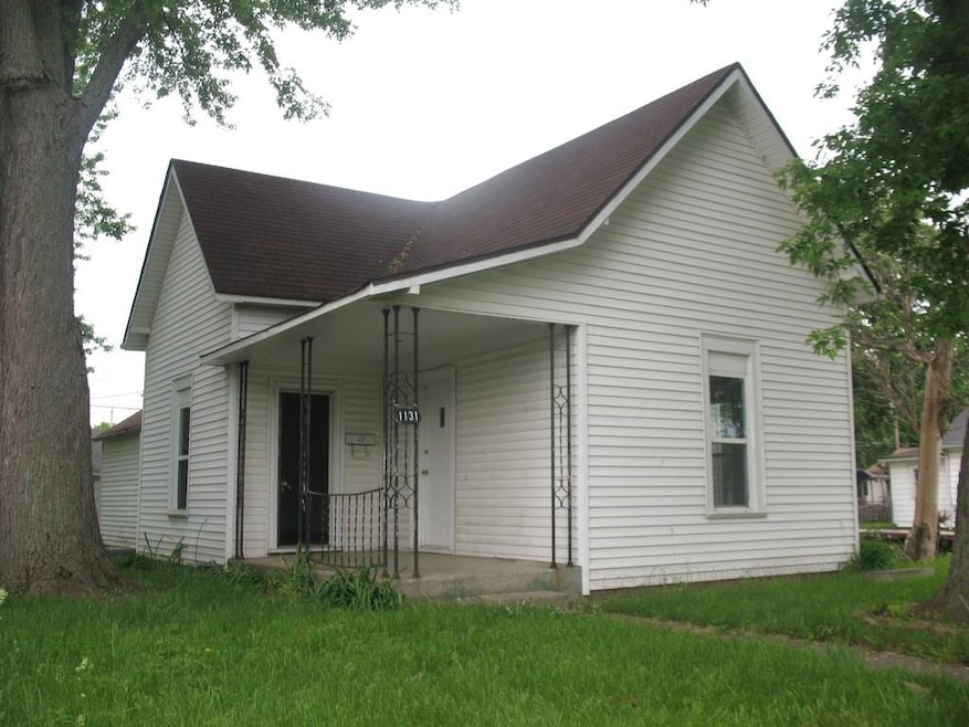 1131 W 1st St, Anderson, IN 46016 - photo 1